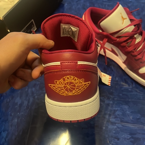 Jordan 1 lows - Picture 7 of 7